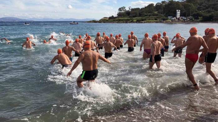 Datça’da Yüzücüler ‘Her Kulaç Bir Fidan’ Sloganı İle Kulaç Attı