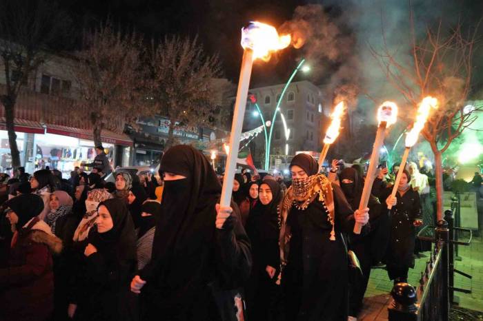 Muş’ta Gazze İçin Meşaleli Yürüyüş