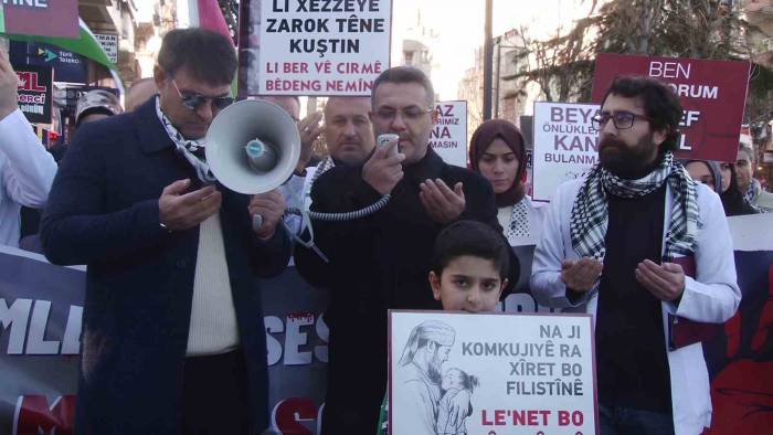 Siirt’te Sağlık Çalışanları Filistin İçin Tek Yürek Oldu