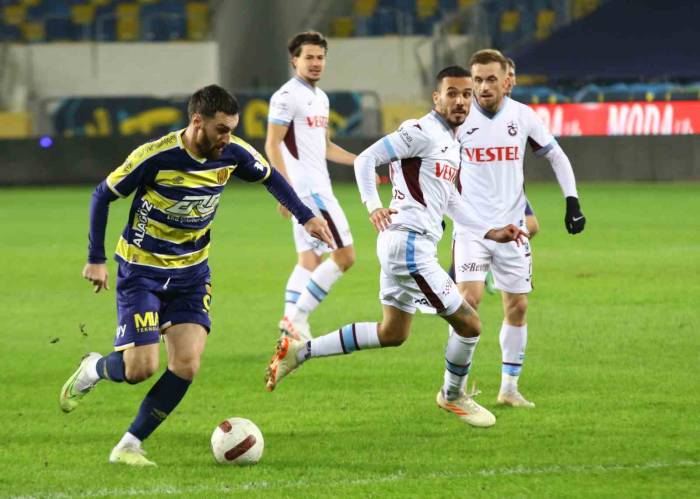 Trendyol Süper Lig: Mke Ankaragücü: 0 - Trabzonspor: 1 (Maç Sonucu)