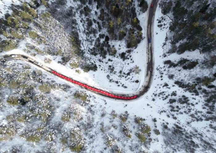 Yüzlerce Kişi Zigana Dağı’nda Sarıkamış Şehitleri İçin Yürüdü