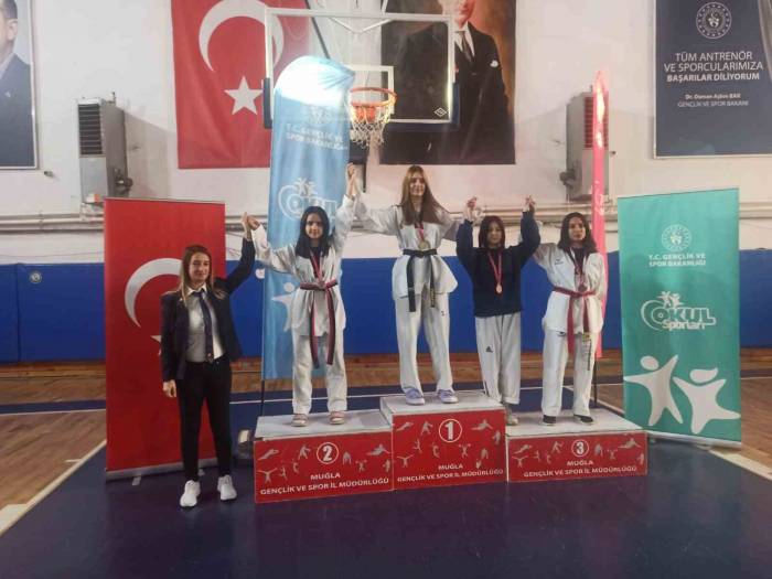 Taekwondo’da Köyceğiz’in Gururu Oldular