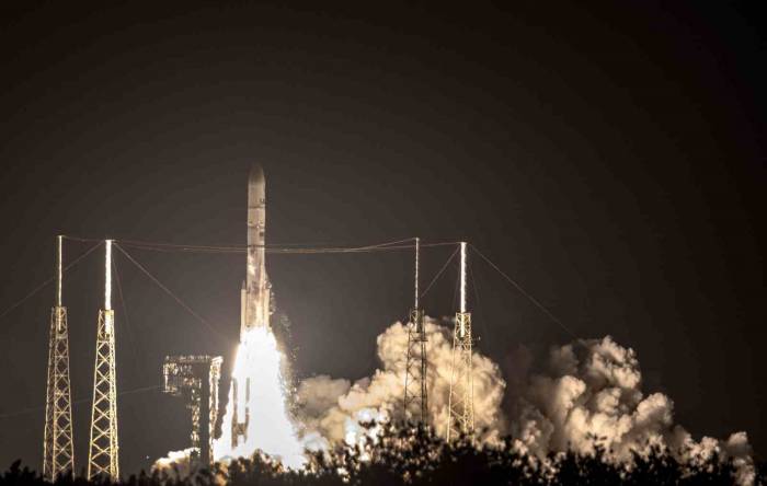 Nasa, 50 Yıl Sonra İlk Kez Ay’a İniyor