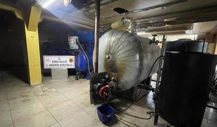 Bursa’da Kaçak Akaryakıt Tesisinde 5 Bin Litre Kaçak Motorin Ele Geçirildi