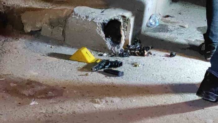 "Dur" İhtarına Uymayan Silahlı Şüpheli Yaralı Olarak Yakalandı