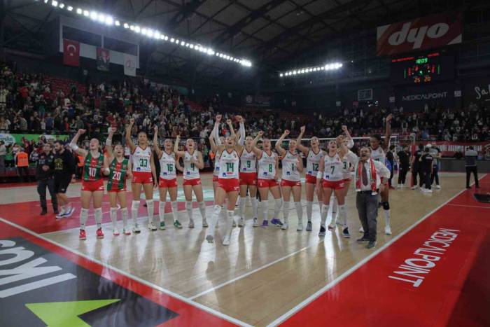 Karşıyaka Medical Point’ten Seyirci Rekoru