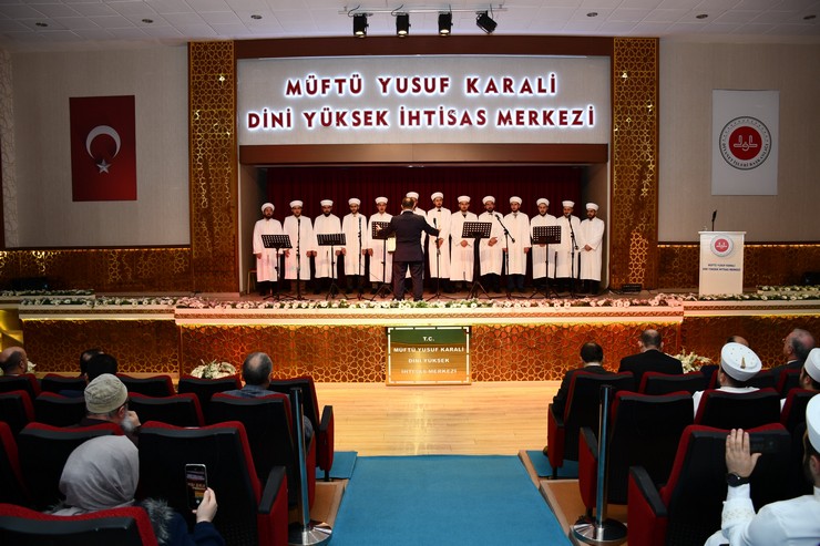 rizede-diyanet-akademisi-1-donem-aday-din-gorevlileri-mezuniyet-toreni-yapildi-3.jpg