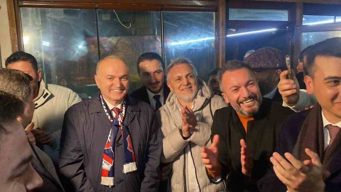 Faruk Özlü’ye Düzce’de Tulum Ve Davul-zurnalı Karşılama