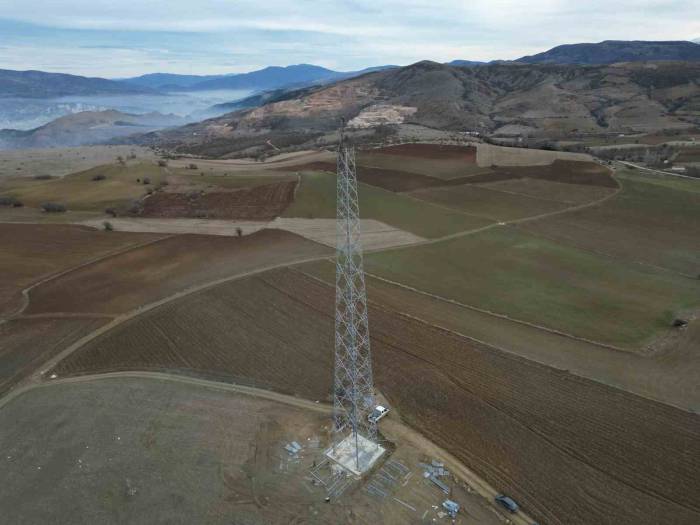 Ekmek Parası İçin Metrelerce Yükseğe Çıkıyorlar