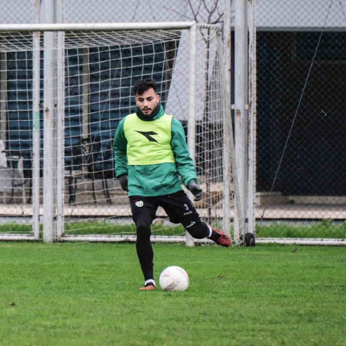 Bursaspor’da Sınırlandırılmış Alan Oyunları Çalışması Yapıldı