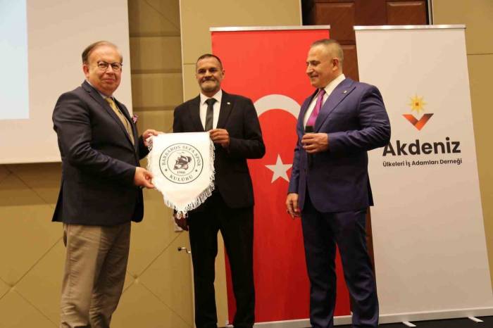 Cihat Yaycı Paşa’ya “Barbaros” Onuru