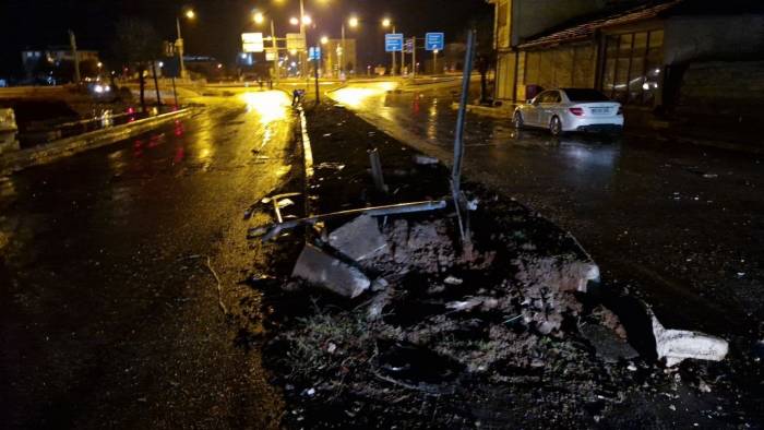 Takla Atan Cip Alev Aldı: 2 Yaralı