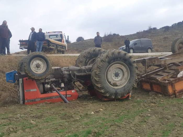 Sungurlu’da Traktör Devrildi: 1 Yaralı