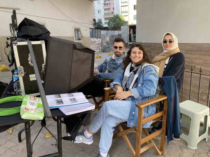 Esenler’de Akademi Öğrencileri Film Setini Ziyaret Etti