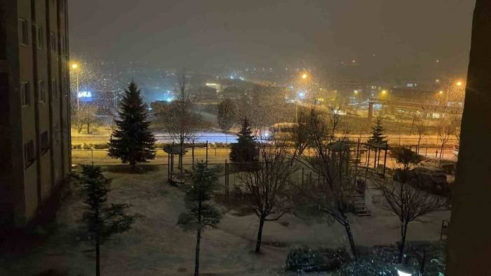 Eskişehir’de Beklenen Kar Yağışı Başladı