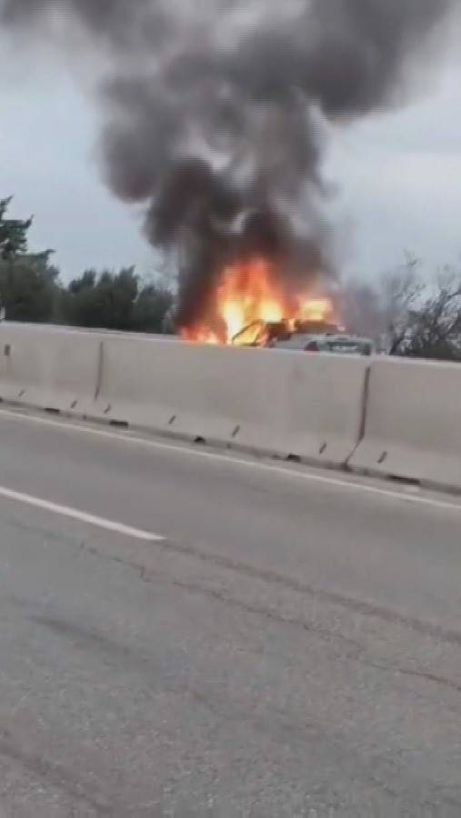 Hatay’da Otomobil Alevlere Teslim Oldu
