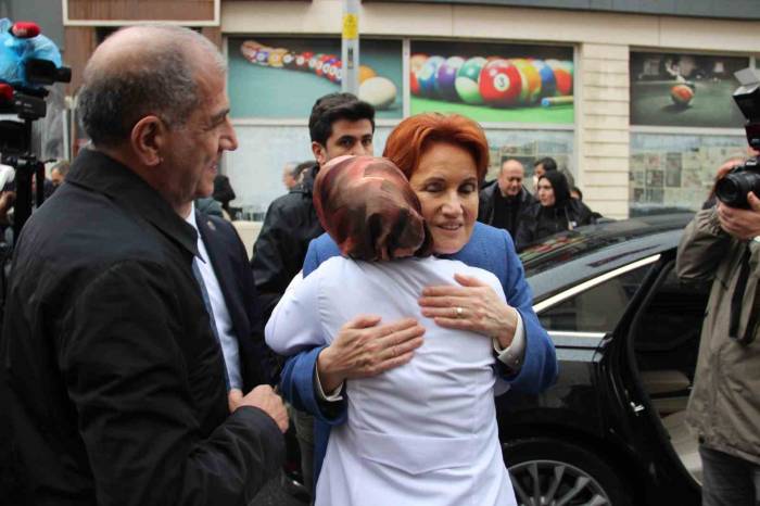 Akşener’den Şehit Ailesine Taziye Ziyareti