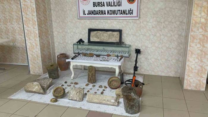 Bursa’da Jandarmadan Tarihi Eser Operasyonu