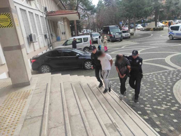 Hırsızlık Yapan 2 Kardeş Tutuklandı