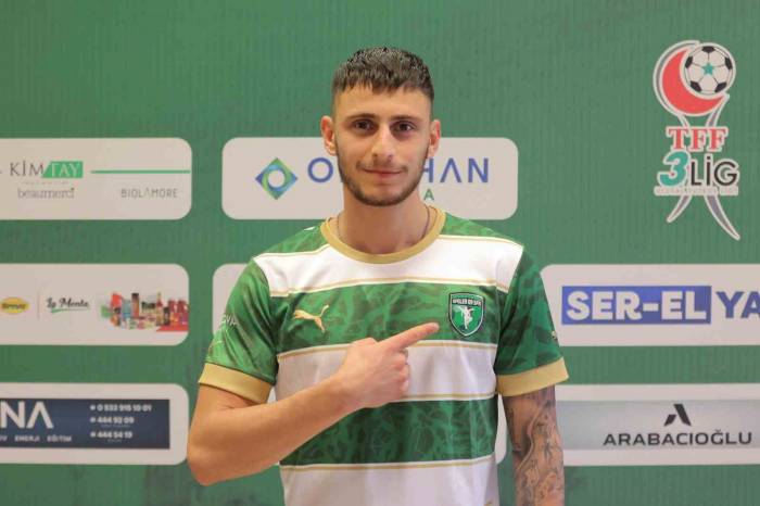 Efeler, Ara Transferde Hız Kesmiyor