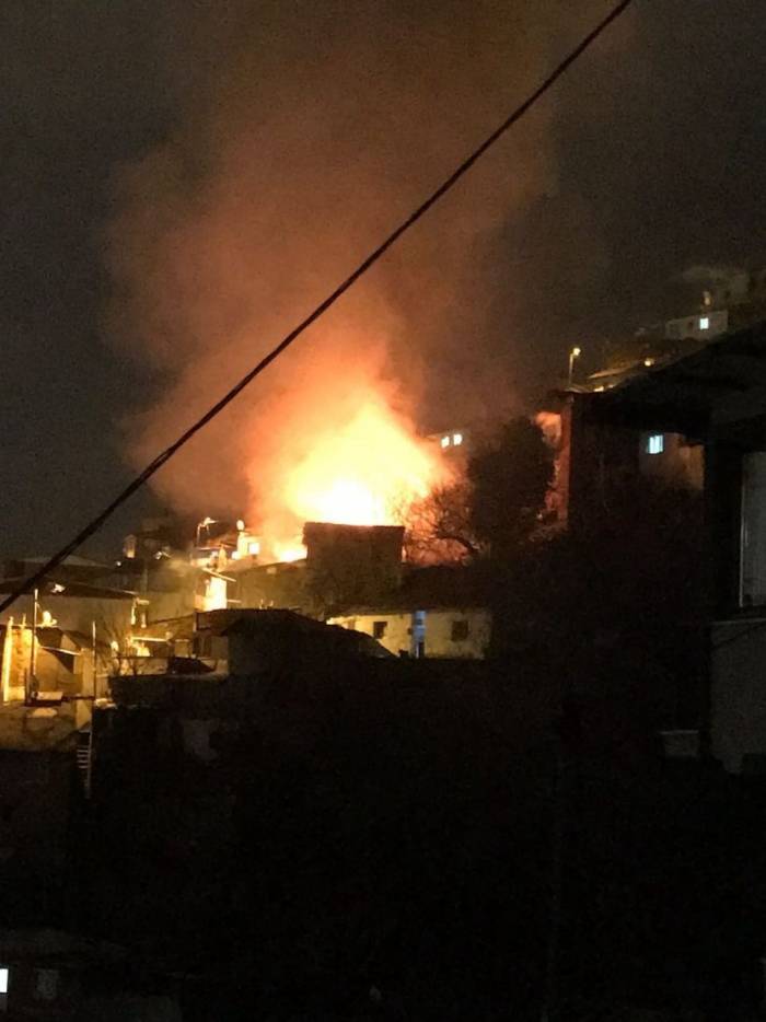 Bursa’da Alev Alev Yanan Ev Küle Döndü