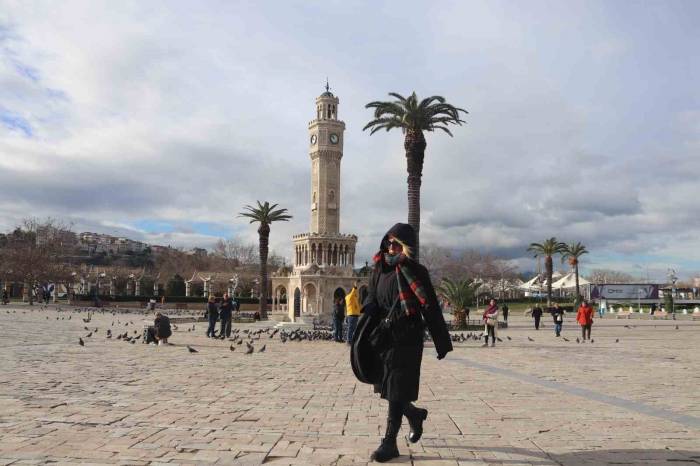 İzmirliler 7 Yıldır Kar Hasreti Çekiyor