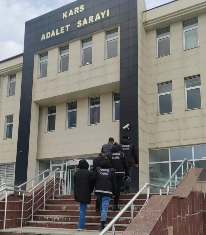 Kars’ta Uyuşturucu Ele Geçirildi