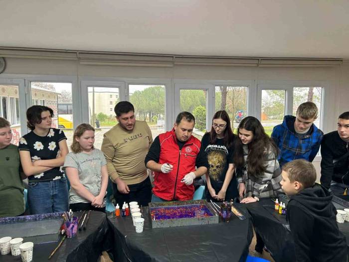 Geleneksel Sanatlar Ukraynalı Çocuklara Tanıtıldı