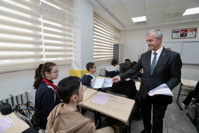 Şahinbey Belediyesi’nden Öğrencilere Sınav Desteği