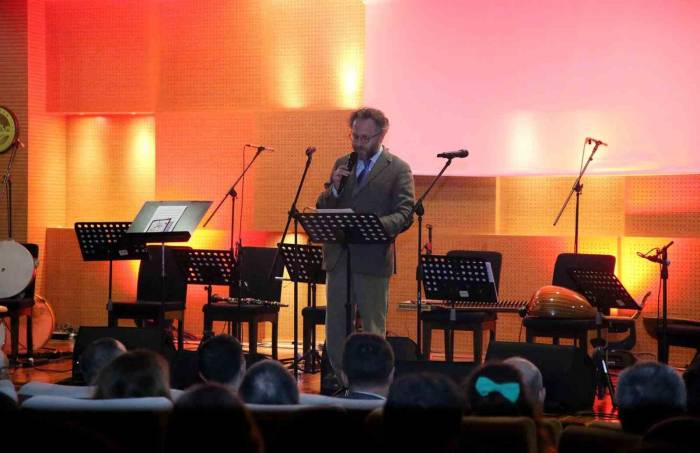 Sanatın Ve Bilimin Merkezi Büyükşehir Akademi’de ‘Ruha’ İşleyen Bir Veda