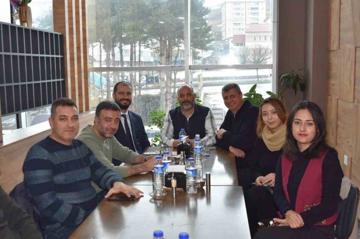 Vedaş Heyeti Gazetecilerle Bir Araya Geldi