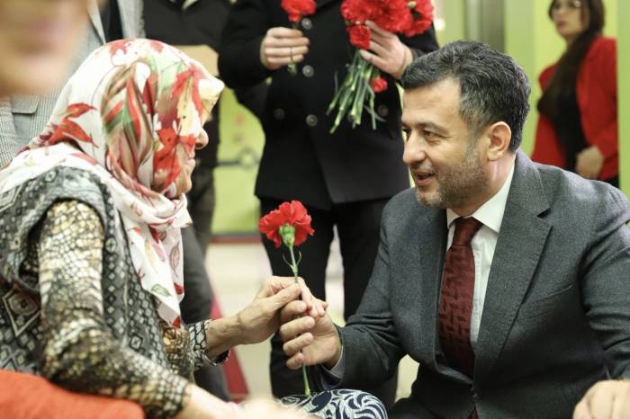 Halit Doğan, Büyüklerin Duasını Aldı