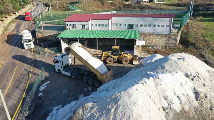 Başiskele’de Kar Yağışına Hazır