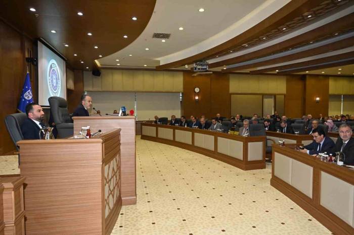 Başkan Aktaş: “Alnım Açık, Başım Dik”