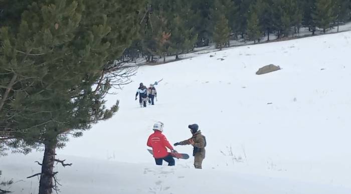 Sarıkamış’ta Kaybolan İranlı Kayakçıları Jak Buldu