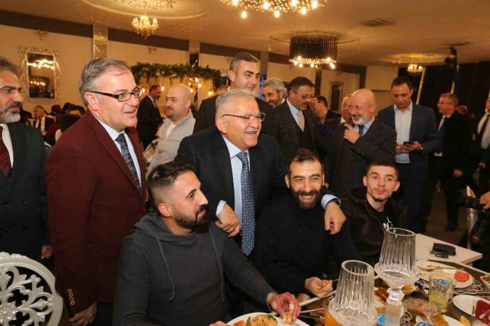 Başkan Büyükkılıç: “Kayseri Belediyeciliği Bir Model”