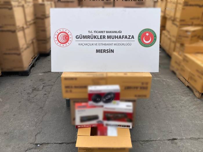 Mersin’de 17,4 Milyon Liralık Elektronik Eşya Ele Geçirildi