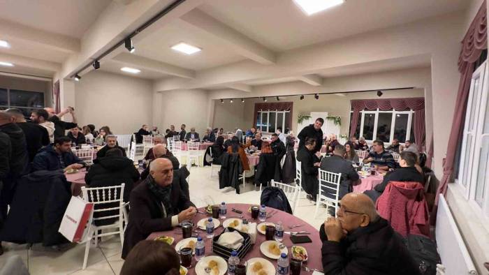 Başkan Köse Gazetecileri Unutmadı