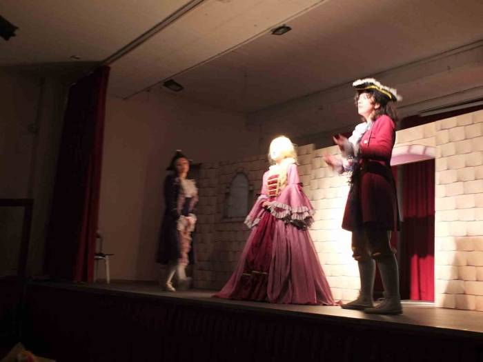 Balıkesirli Çocuklar Tiyatro İle Tanıştı