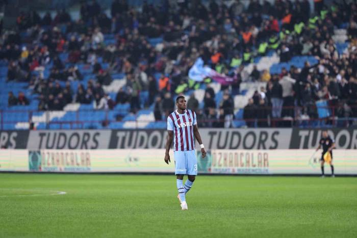 Trendyol Süper Lig: Trabzonspor: 2 - Samsunspor: 0 (İlk Yarı)