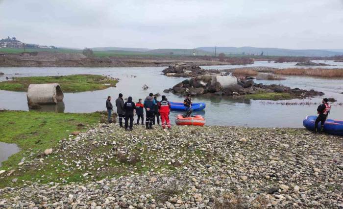 Diyarbakır’da 5 Gündür Dicle Nehri’nde Kaybolduğu Değerlendirilen Kişiyi Arama Çalışmaları Devam Ediyor