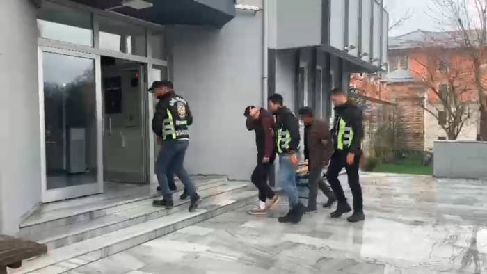 Fatih’te Değnekçilere Suçüstü