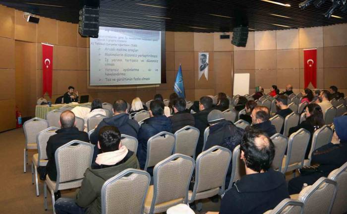 Belediye Personeline İş Sağlığı Ve Güvenliği Eğitimi