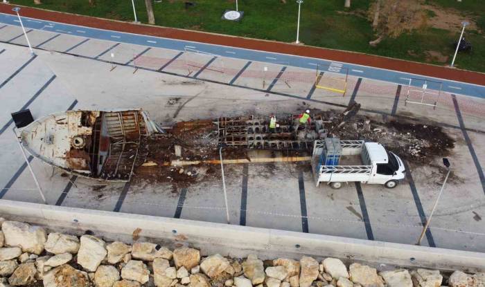 Kıbrıs Barış Harekatı’nda Görev Alan Savaş Gemisi Ömrünü Tamamladı