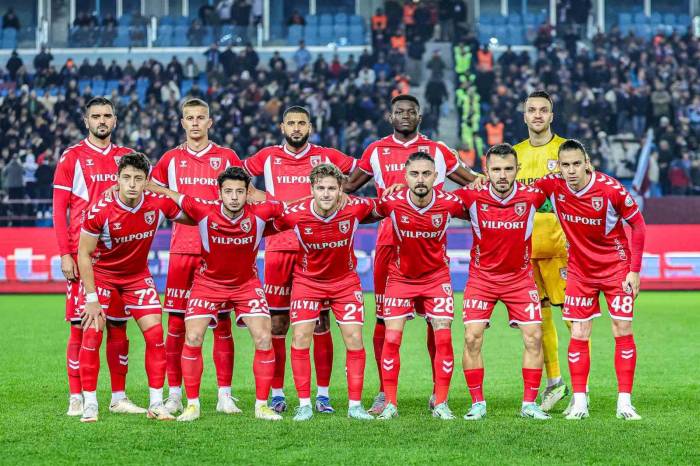 Samsunspor, Süper Lig’de Bekleneni Veremedi