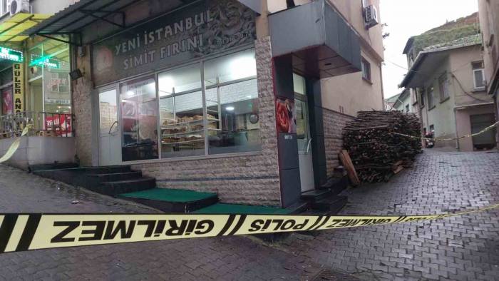 Yeğenini Ağır Yaralayan Amca Hayatına Son Verdi
