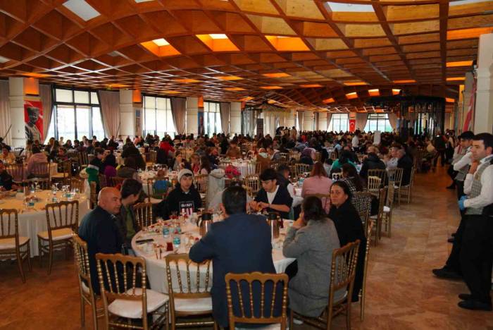 Avcılar Belediyesi İstihdam Ofisi 5 Bin 500 Vatandaşın İş Bulmasını Sağladı