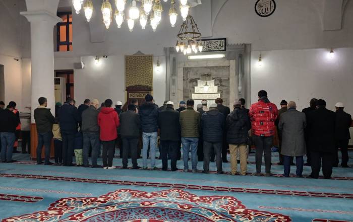 Şehitler İçin Sabah Namazında Buluşma Programı Düzenlendi