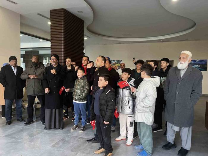 Esenyurt’ta Aidatlara Yapılan Yüksek Zamlar Site Sakinlerini İsyan Ettirdi