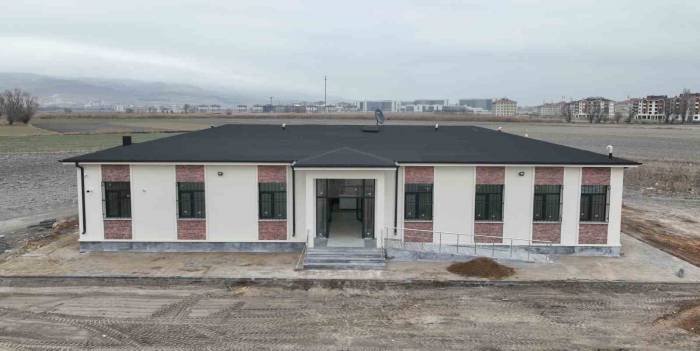 Başkan Büyükkılıç, Şeker Aile Sağlığı Merkezi’ni İnceledi